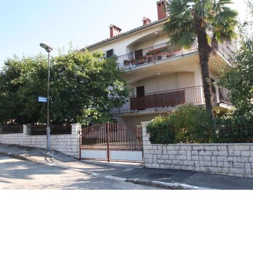 Peaceful Apartment in Porec Croatia near Beach