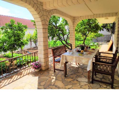 Peaceful & Sunny- Apartments Mario