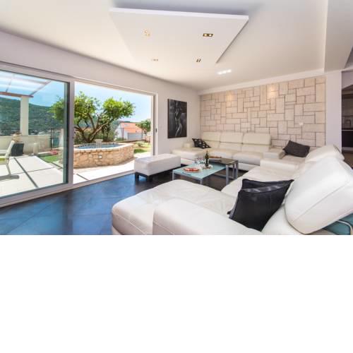 Penthouse VIEWPOINT