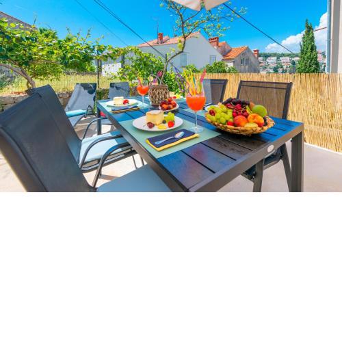 Petka Hill Apartments