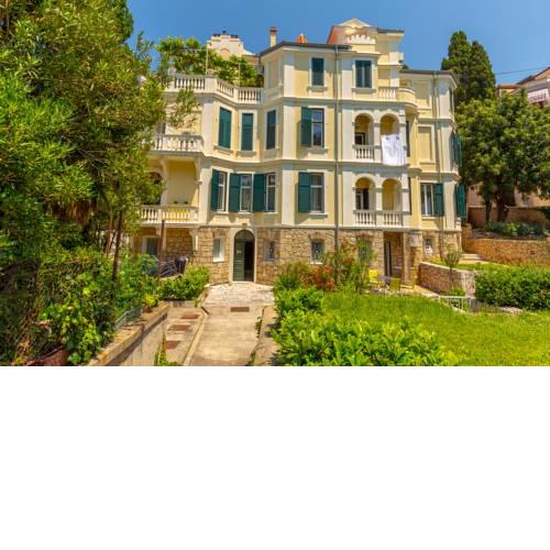 Piece of Heaven Apartment