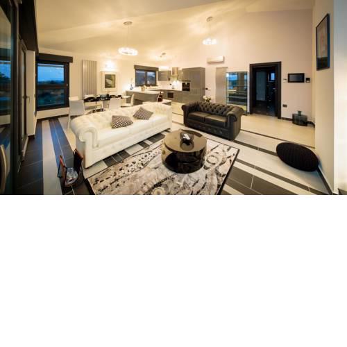 Pietas Julia Penthouse