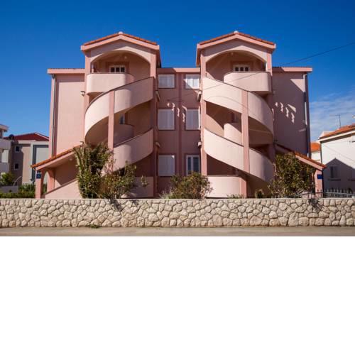 Pink House Apartments