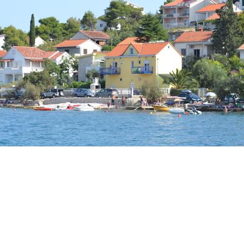 Planikovica Apartments