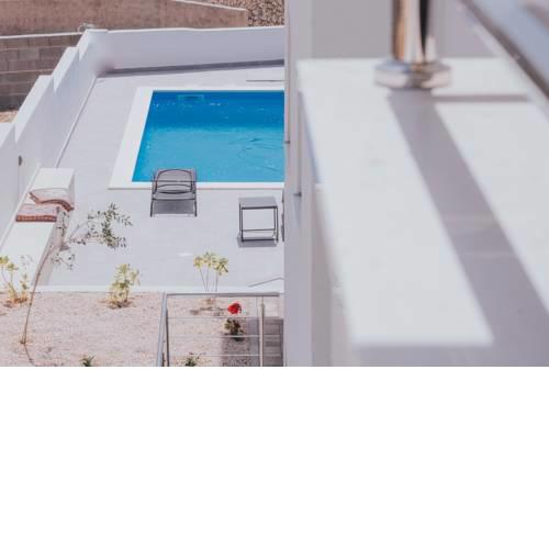 Pool Apartments Alma