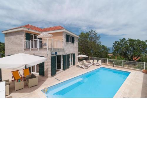 Pool Villa Tin on Island Brač