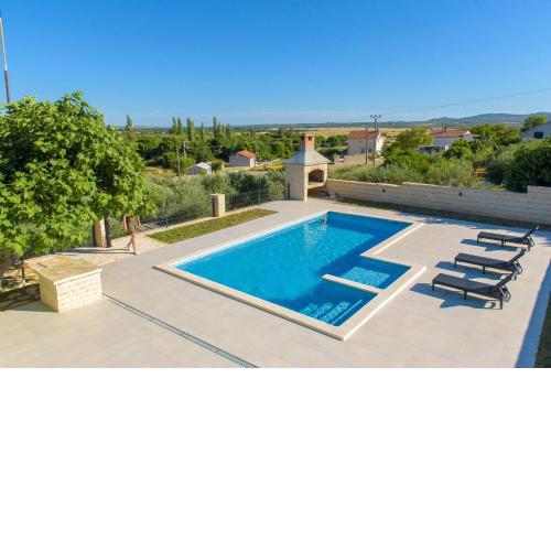 Poolincluded - Holiday Home Maslina