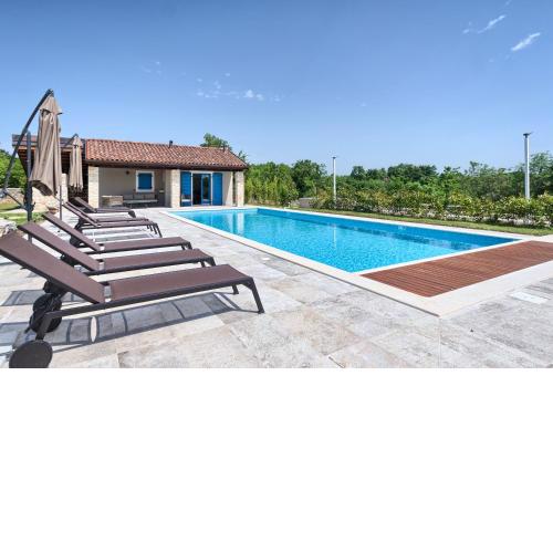 Poolincluded - Stancija Cabrunici