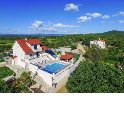 Poolincluded - Villa Mendula