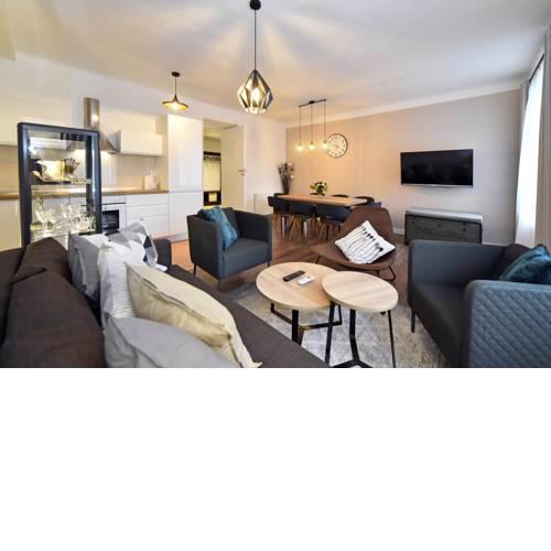Premium Central Suite & Apartment