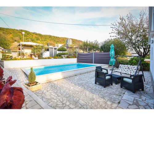 Quaint Holiday Home in Sinj with Private Pool