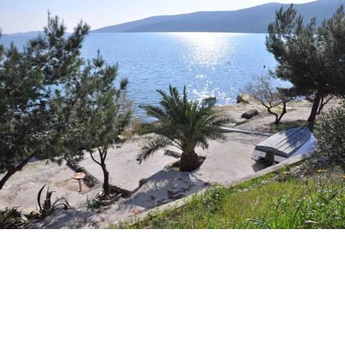 Quiet and sunny apartment by the sea Mario