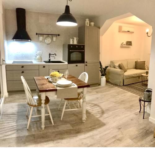 Relax Village Home Mare