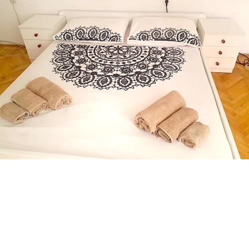 Retro House Tisno
