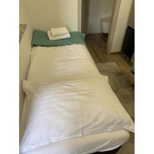 Rirooms