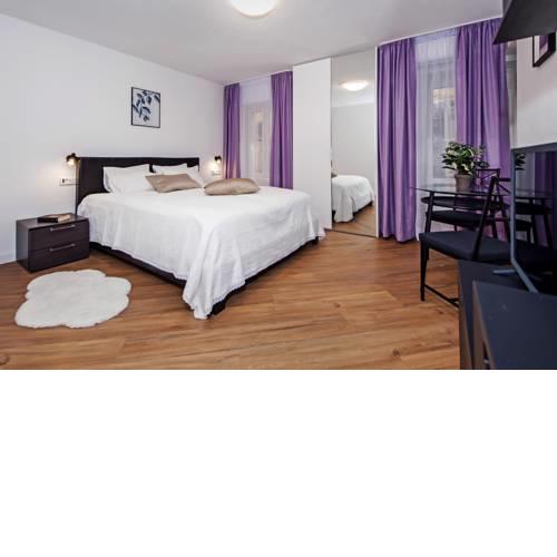 Riva Residence