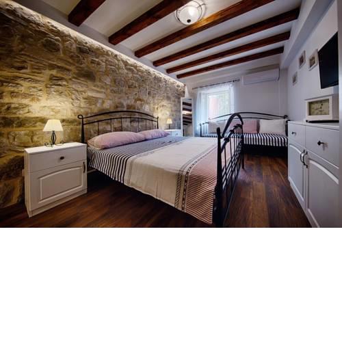 Riva Suite 1