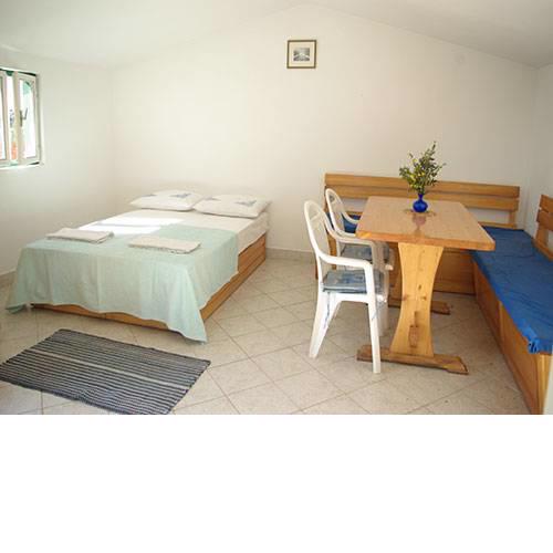 ROBINSON HOUSE PODVRŠKE ID 434