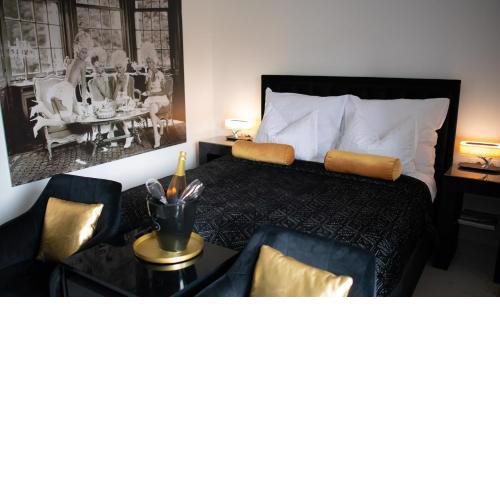 Room For 2