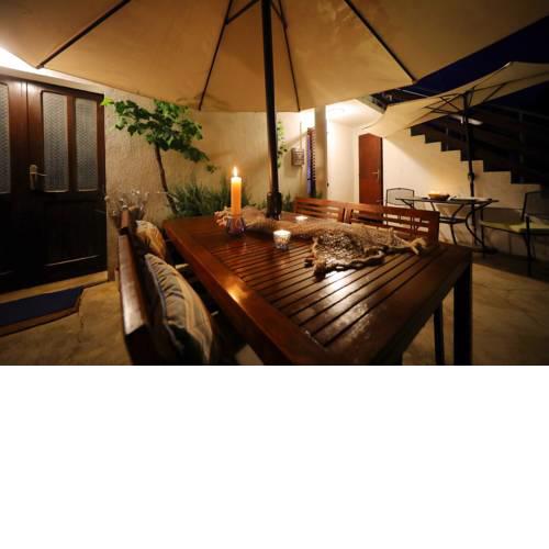Room for two in Molat