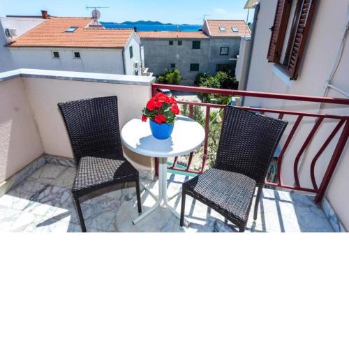 Room in Pakostane with sea view, balcony, air conditioning, W-LAN 3475-6