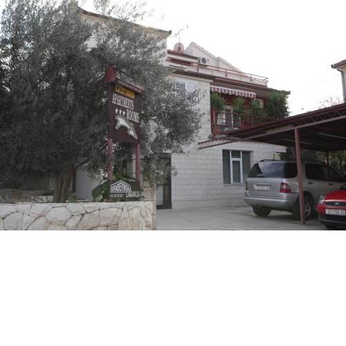 Room in Trogir with Seaview, Terrace, Air condition, WIFI (4699-5)