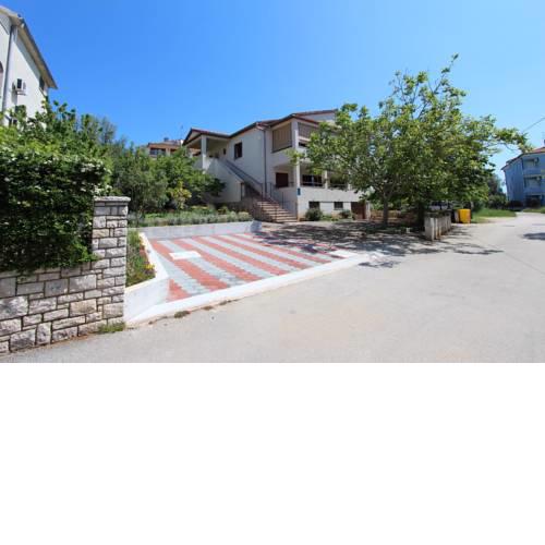 Rooms and Apartment Sanja