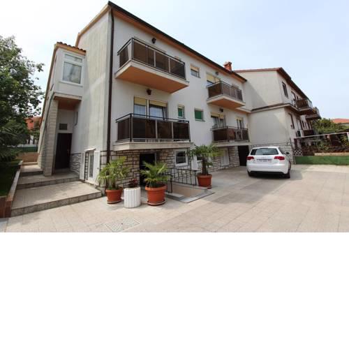 Rooms and Apartment Stefan
