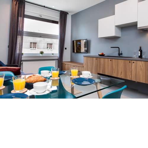 Rooms and Apartments Glossy