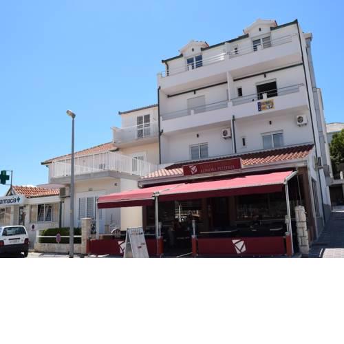 Rooms and Apartments Porat