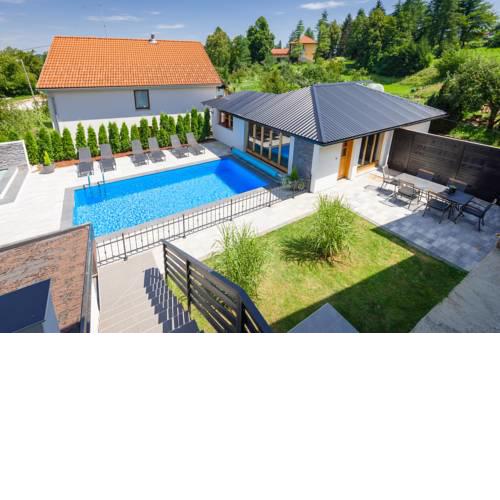 Rooms & apartments Karlo