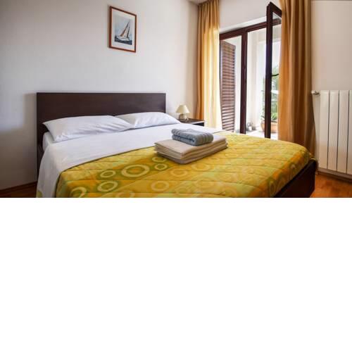 Rooms by the beach