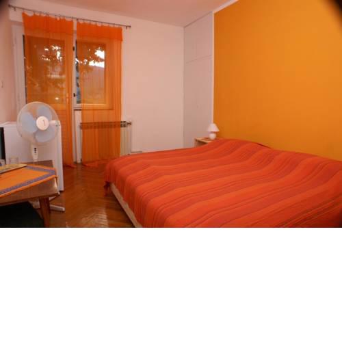 Double Room Jelsa 4041d