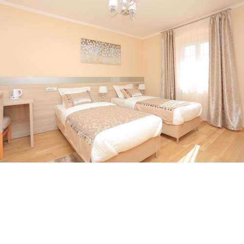 Rooms by the sea Kastel Novi, Kastela - 17909