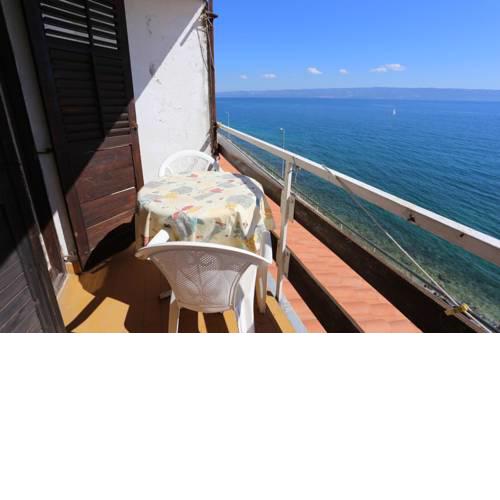 Rooms by the sea Krilo Jesenice, Omis - 10266