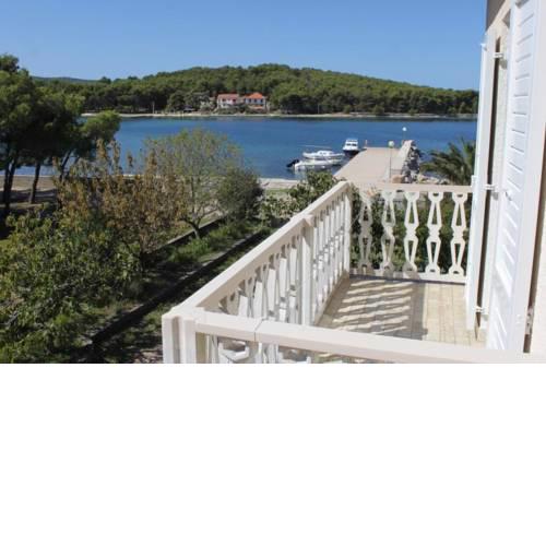 Rooms by the sea Pasman - 4309