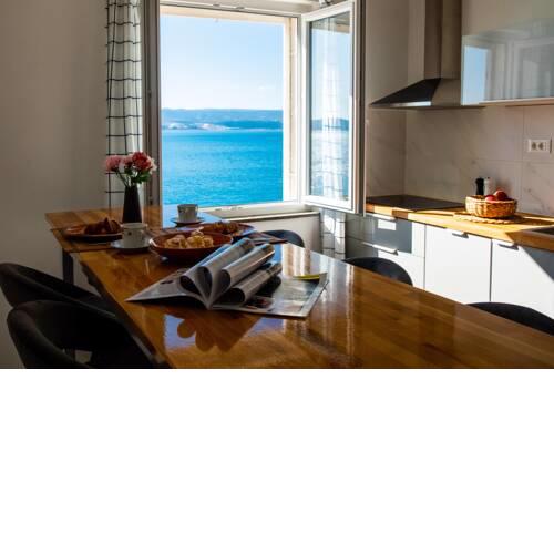 Rooms by the sea