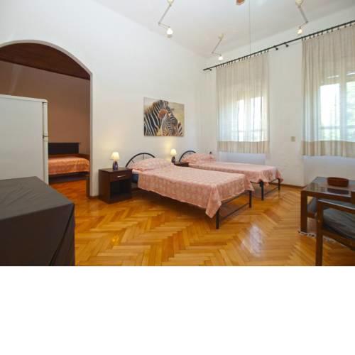 Rooms Epicentar 1813