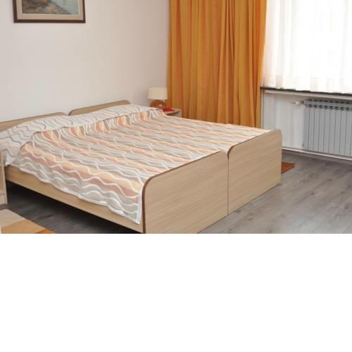 Rooms Lara