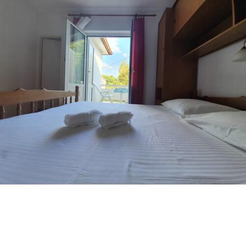 Rooms Neda Rab