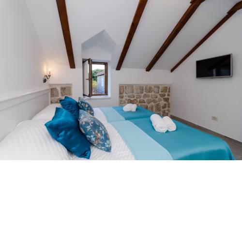 Rooms Sorgo Palace