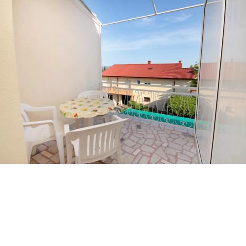 Rooms with a parking space Krk - 5371