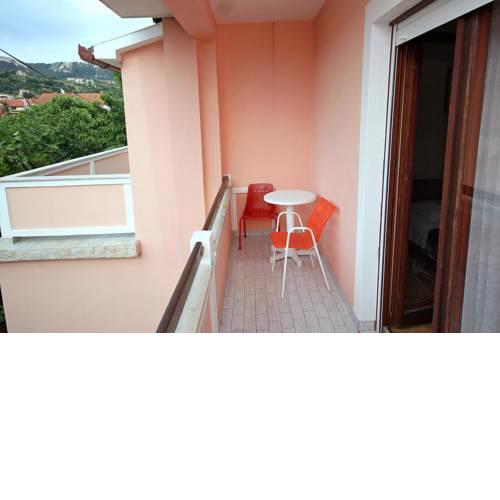 Rooms with a parking space Palit, Rab - 5006