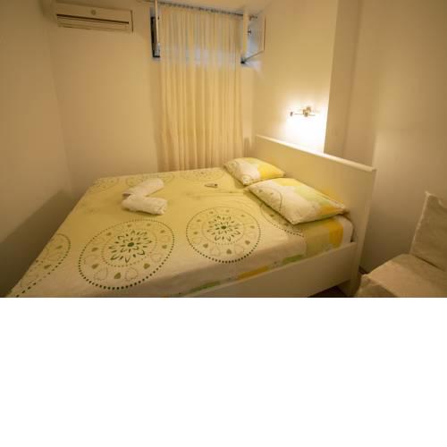 Apartment with garden - Zuvan