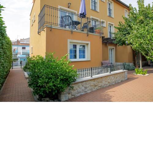 Rougemarin Apartments