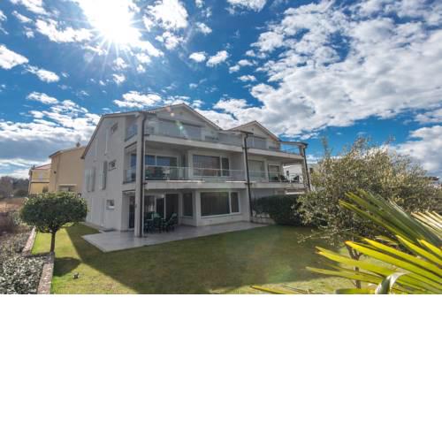Rova Residence