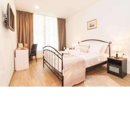 Royal Rooms