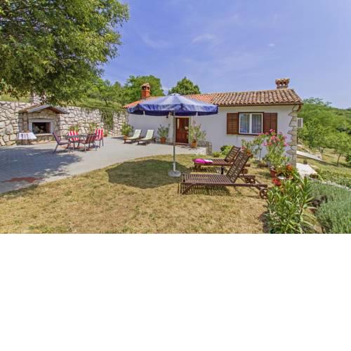 Roža in Sveti Bartol (Haus für 2-3 Personen)