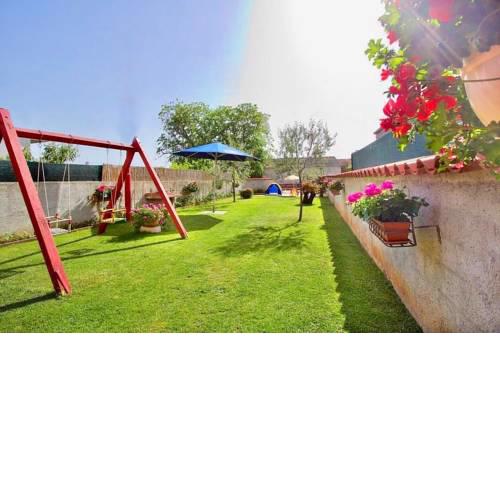 Rustic Holiday House / pet friendly / wifi