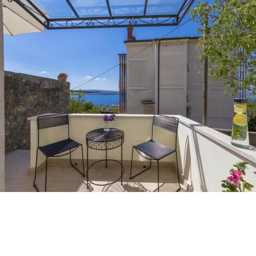 Rustic Villa Mala